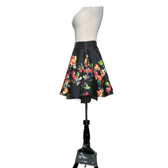 City Studio black red floral A line mini skirt size juniors 5 - Picture 15 of 16
